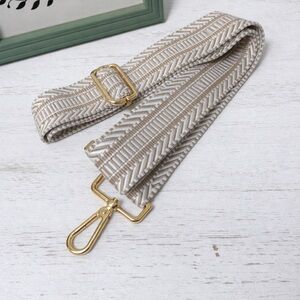 NWOT Beige and White Guitar Strap